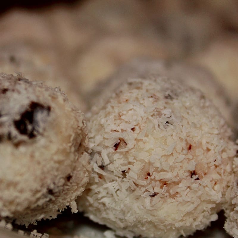 Foto Ricetta coconut and chocolate balls Foto Ricetta coconut and chocolate balls