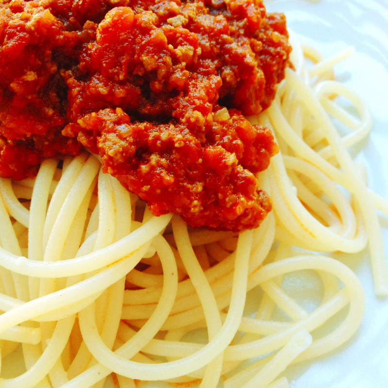 Foto Ricetta Wheat Spaghetti with meat sauce Senator hats Foto Ricetta Wheat Spaghetti with meat sauce Senator hats