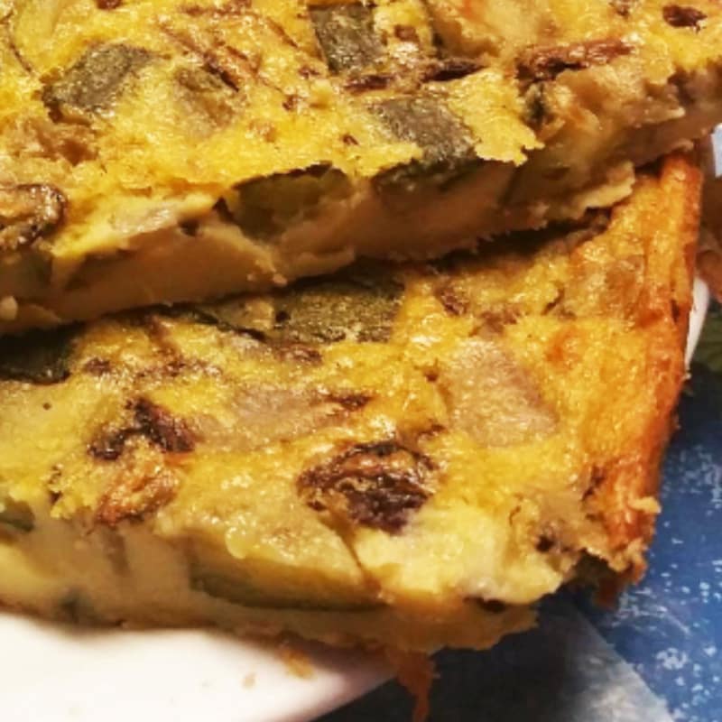Foto Ricetta Omelette without eggs with zucchini and radishes, baked Foto Ricetta Omelette without eggs with zucchini and radishes, baked