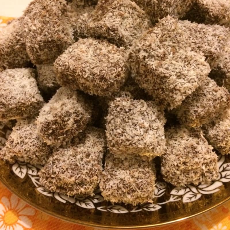 Foto Ricetta Cubes of chocolate and coconut Foto Ricetta Cubes of chocolate and coconut