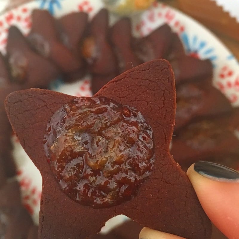 Foto Ricetta Biscotti di frolla alla nutella con marmellata di arance Foto Ricetta Biscotti di frolla alla nutella con marmellata di arance