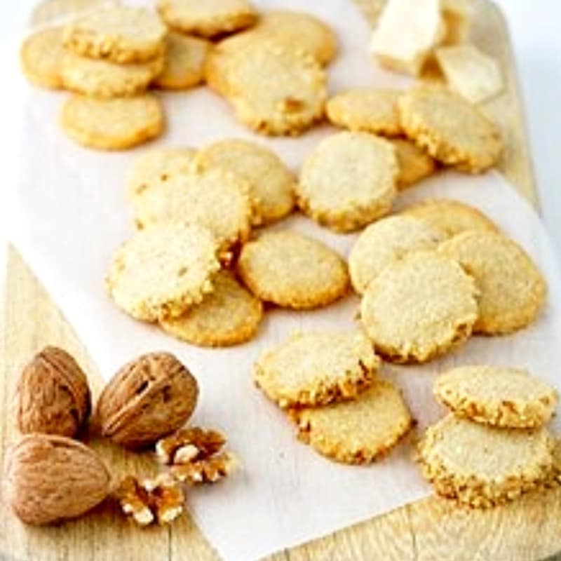 Foto Ricetta Sable savory Parmesan cheese and walnuts Foto Ricetta Sable savory Parmesan cheese and walnuts