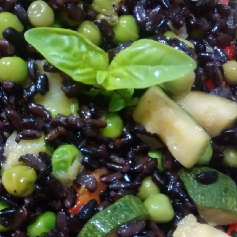 Foto Ricetta Riso venere con zucchine piselli Foto Ricetta Riso venere con zucchine piselli