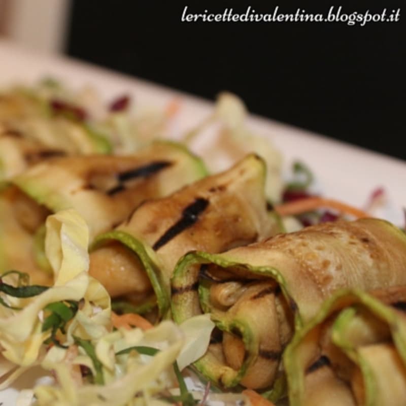 Foto Ricetta Roulade of grilled zucchini and cheese cashew veg Foto Ricetta Roulade of grilled zucchini and cheese cashew veg