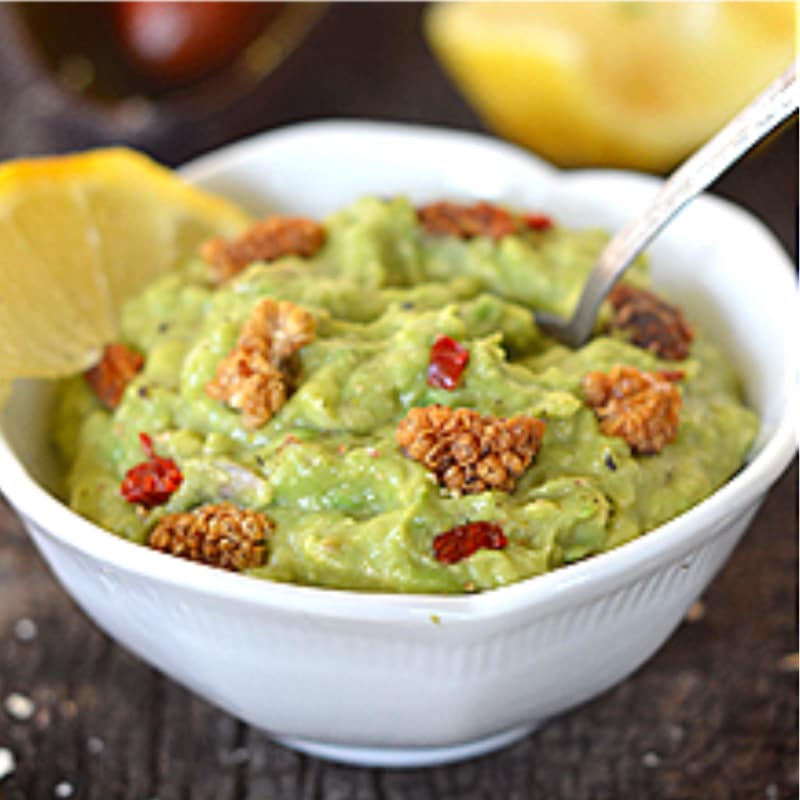 Foto Ricetta Guacamole di avocado e more di gelso Foto Ricetta Guacamole di avocado e more di gelso