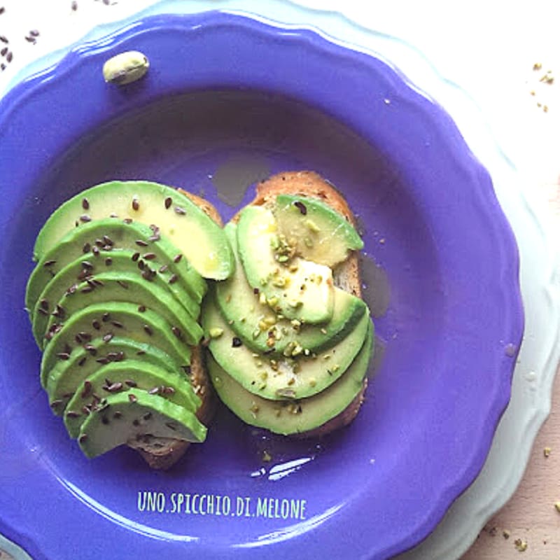 Foto Ricetta Avocado toast with chopped pistachios and flaxseed Foto Ricetta Avocado toast with chopped pistachios and flaxseed