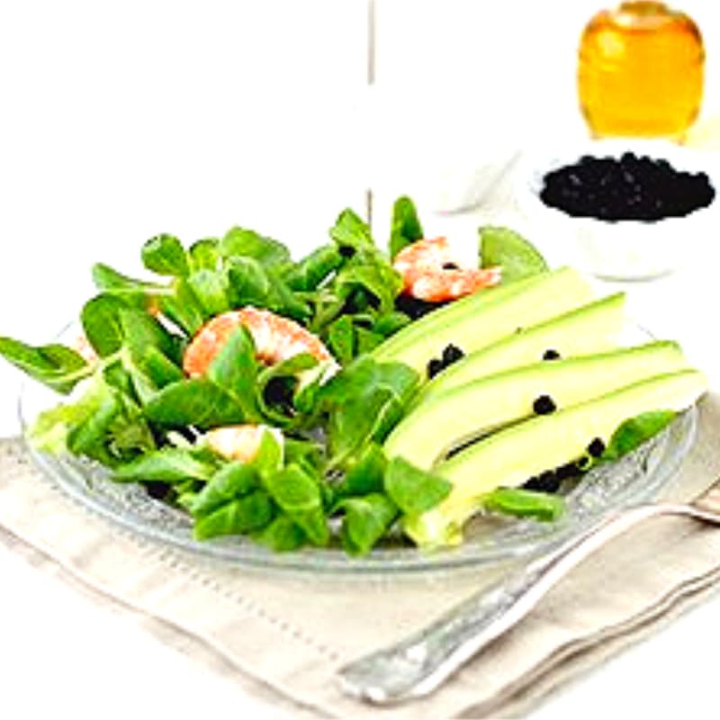 Foto Ricetta Valerian, shrimp, avocado, maqui berries Foto Ricetta Valerian, shrimp, avocado, maqui berries