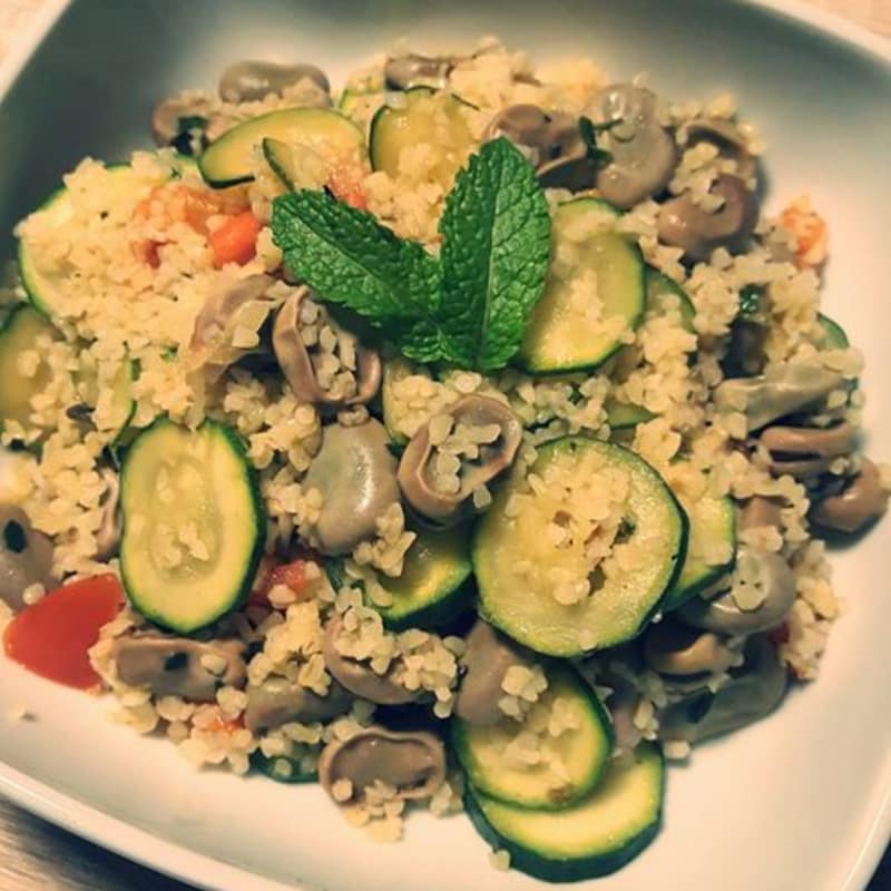 Foto Ricetta Ful medames warm salad of broad beans and bulgur Foto Ricetta Ful medames warm salad of broad beans and bulgur
