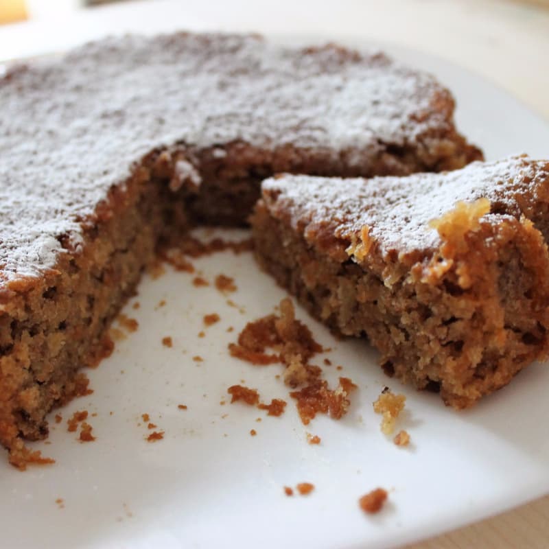Foto Ricetta Torta con carote, mele e nocciole al profumo di cannella Foto Ricetta Torta con carote, mele e nocciole al profumo di cannella