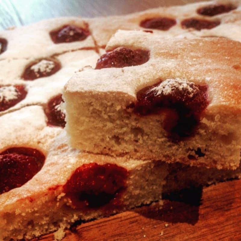 Foto Ricetta Torta schiacciata ai lamponi e cioccolato bianco Foto Ricetta Torta schiacciata ai lamponi e cioccolato bianco