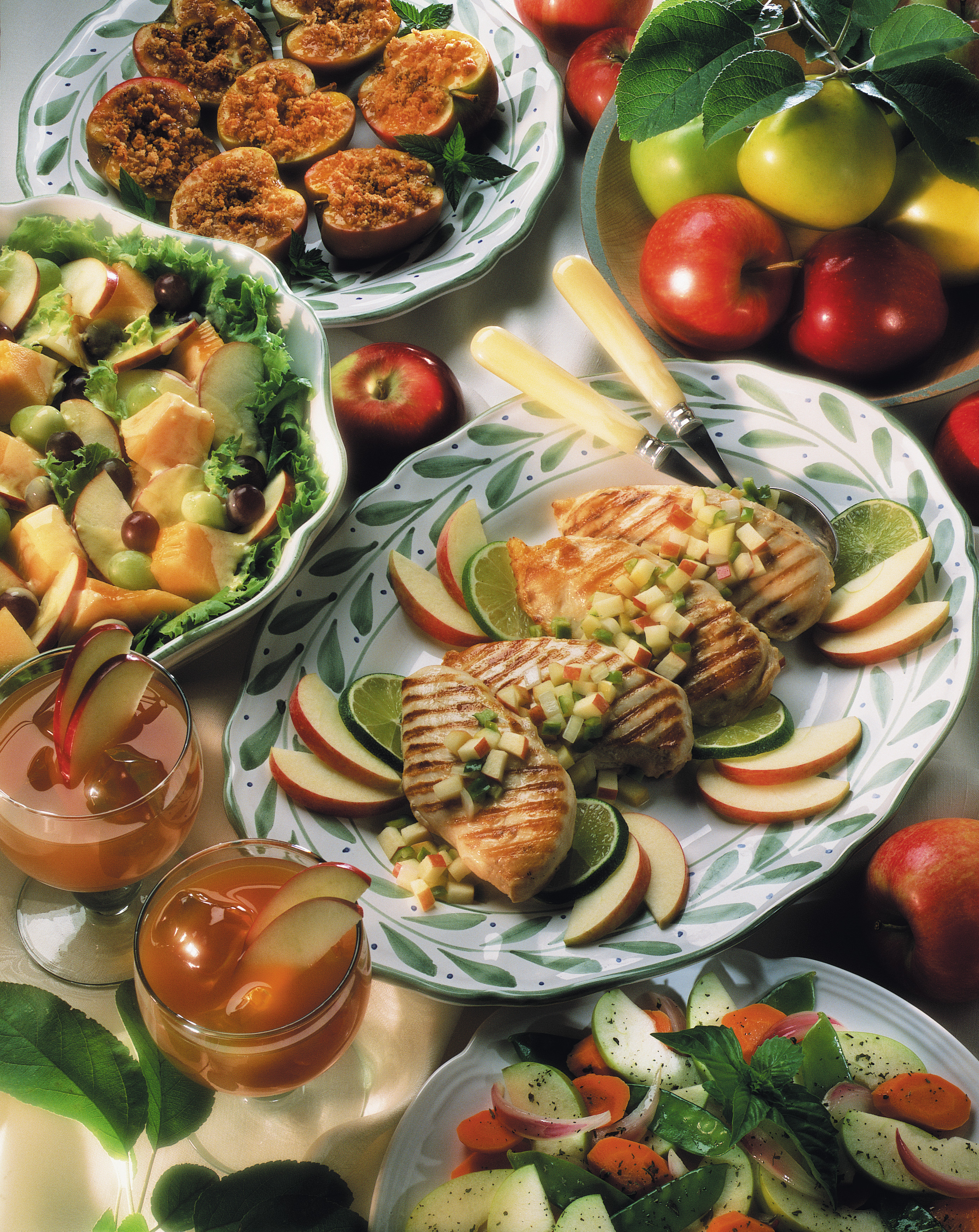 Crunchy Apple Salsa With Grilled Chicken Crunchy Apple Salsa With Grilled Chicken