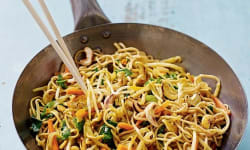 Oriental Noodles with Chili and Cashews – Kosher Recipes | OU Kosher Certification – OU Kosher Certi