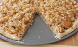 Caramel Apple Crunch Pizza Pie – Kosher Recipes | OU Kosher Certification – OU Kosher Certification
