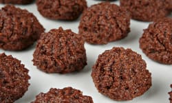 Chocolate Macaroons  – Kosher Recipes | OU Kosher Certification – OU Kosher Certification