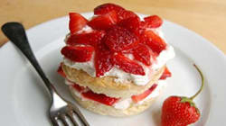 Strawberry Upside Down Cake – Kosher Recipes | OU Kosher Certification – OU Kosher Certification