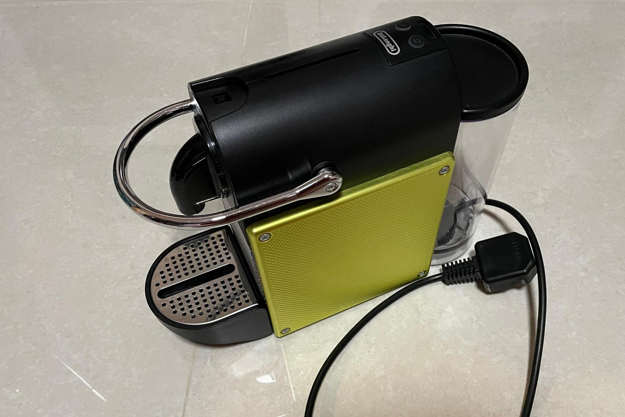 My first Nespresso machine (sold)