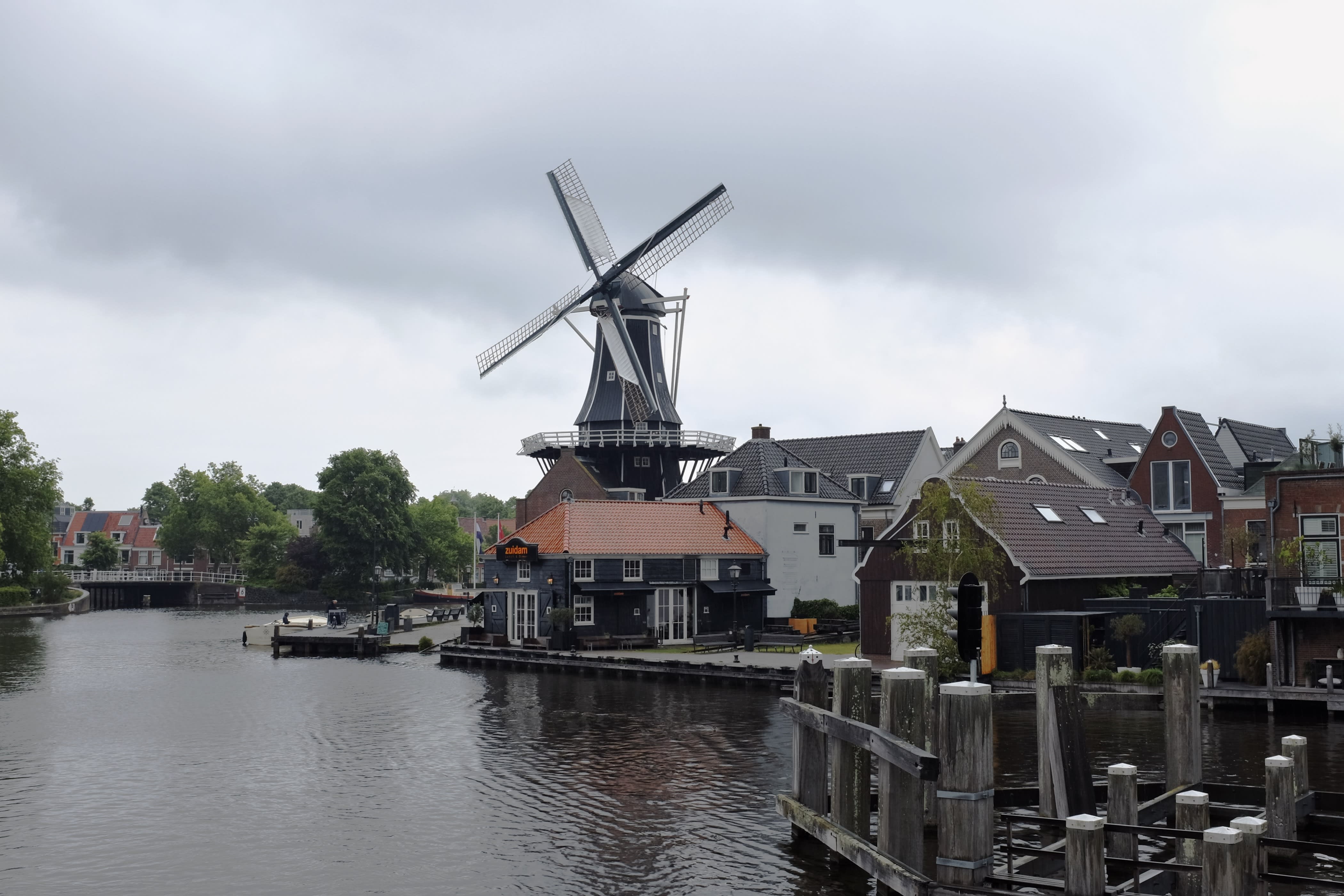 We decided to go to Haarlem instead of Zaanse Schans to avoid active pickpockets.