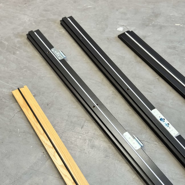 Dørkarm, 92mm m/notspor og tettelist,Sort S-8500, 10/21 990x2090mm