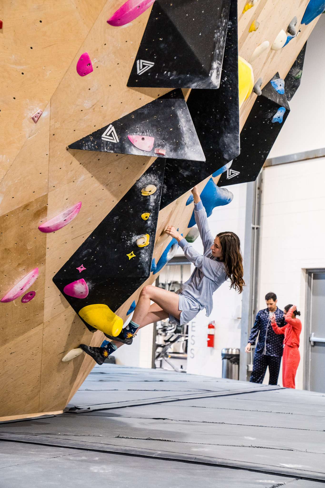 Climbing Girl Oso Climbing Girl Oso