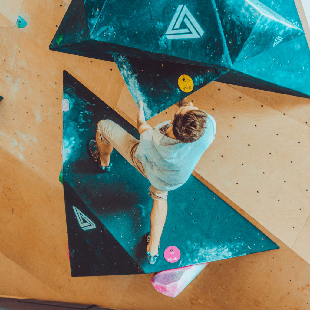 Oso Climbing Man