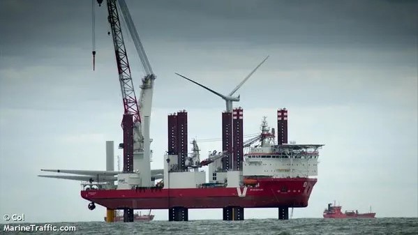 e and a wind turbine being installed. The image highlights the complexities of offshore wind energy projects, including logistical and operational challenges. Image credit: MarineTraffic.com.
