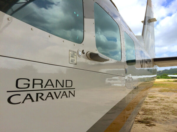 Cessna 208B Grand Caravan photo 2