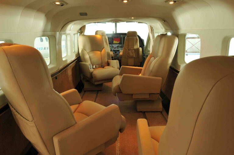 Cessna 208B Grand Caravan photo 4