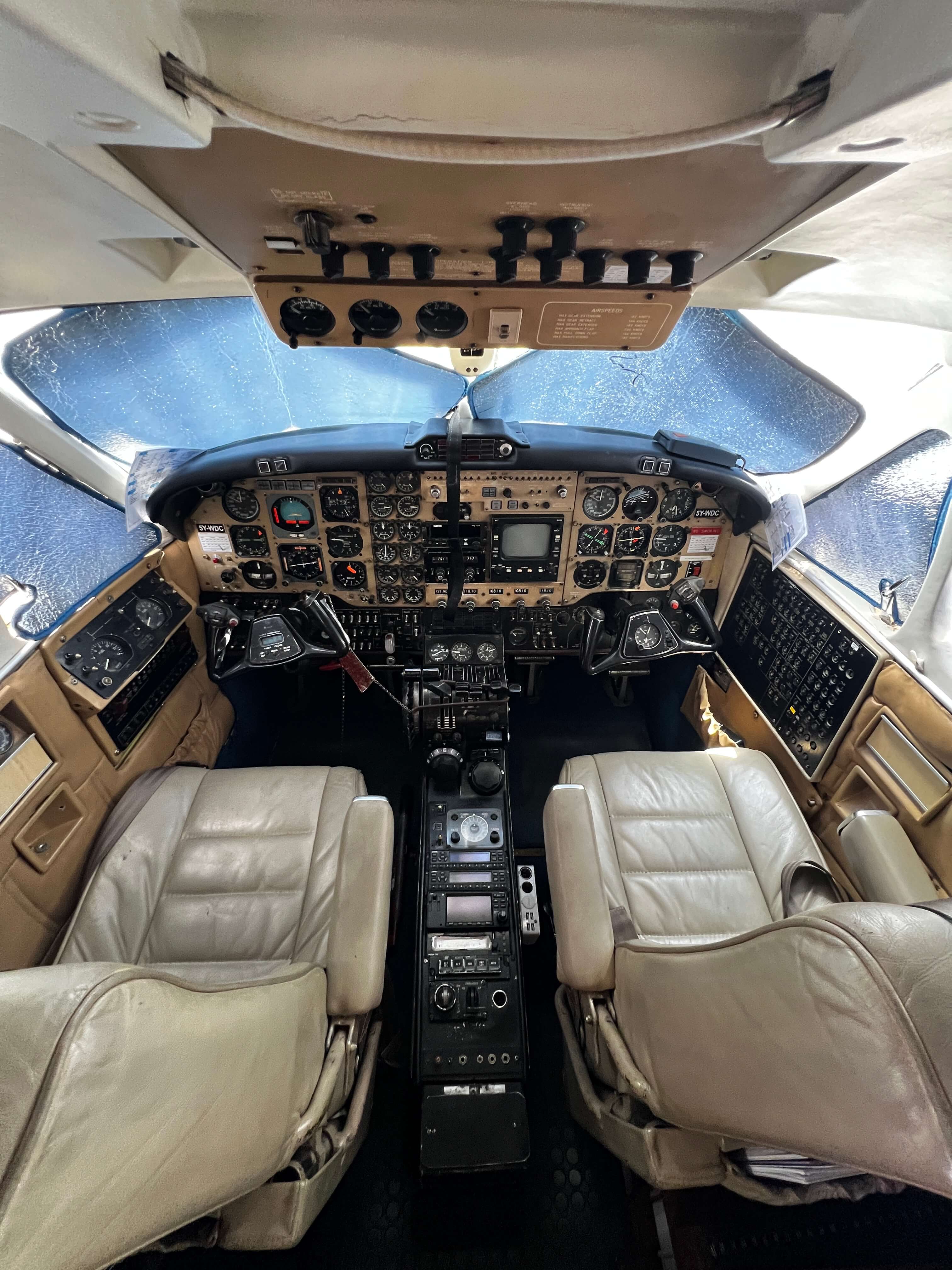 BEECHCRAFT KING AIR B200 VVIP photo 3