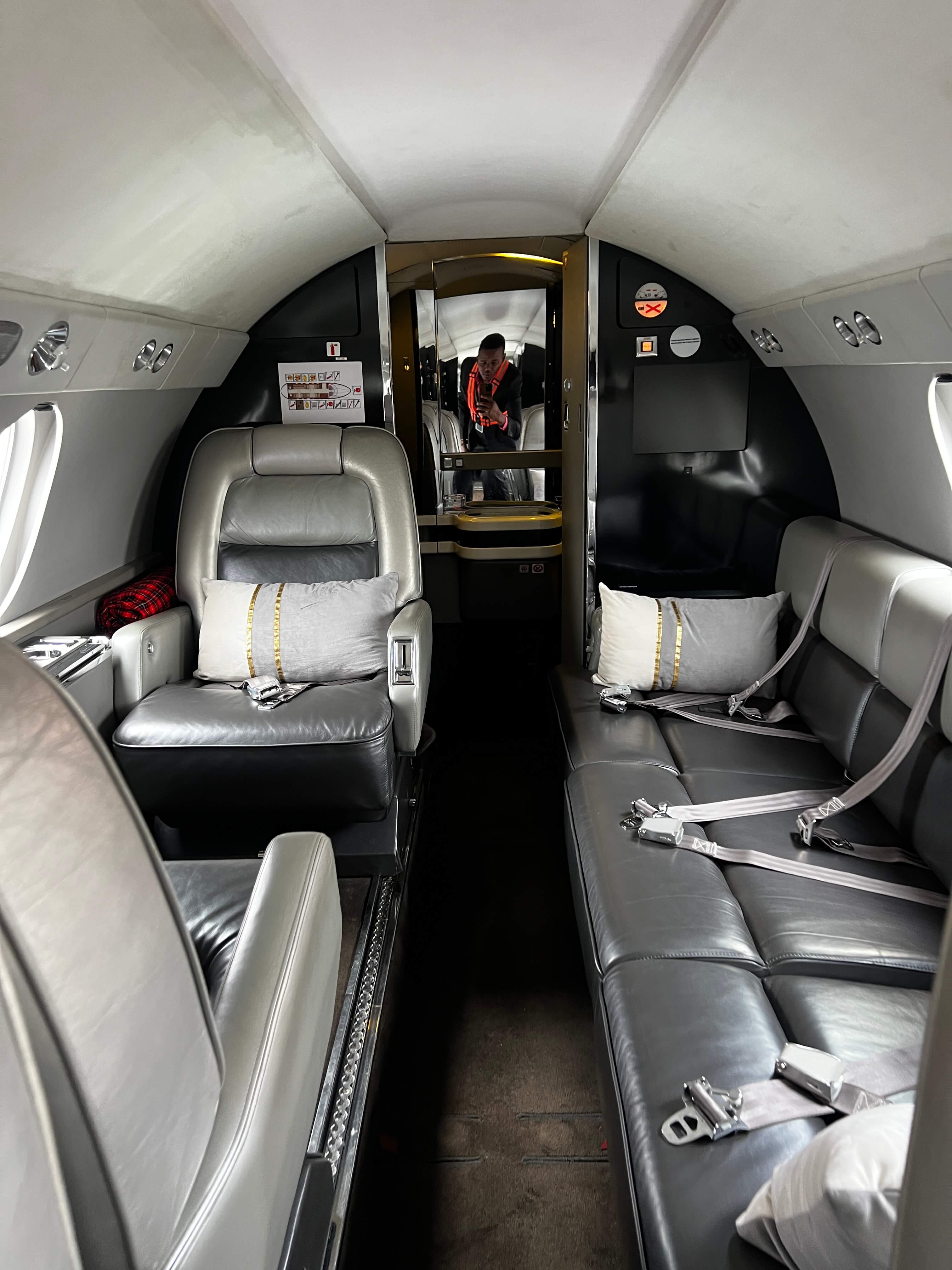 DASSAULT FALCON 200 photo 6