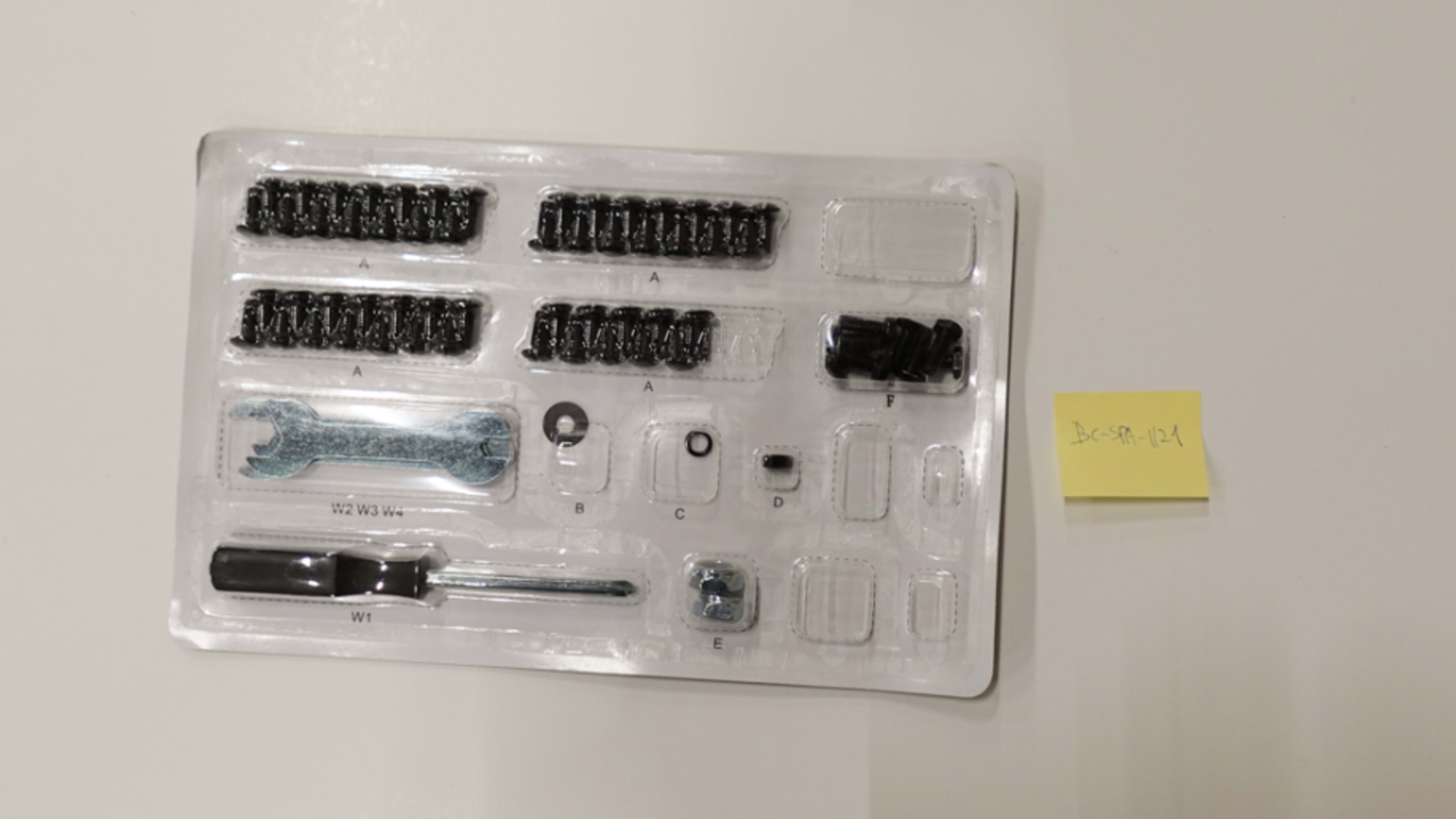 Luca 210 screw pack