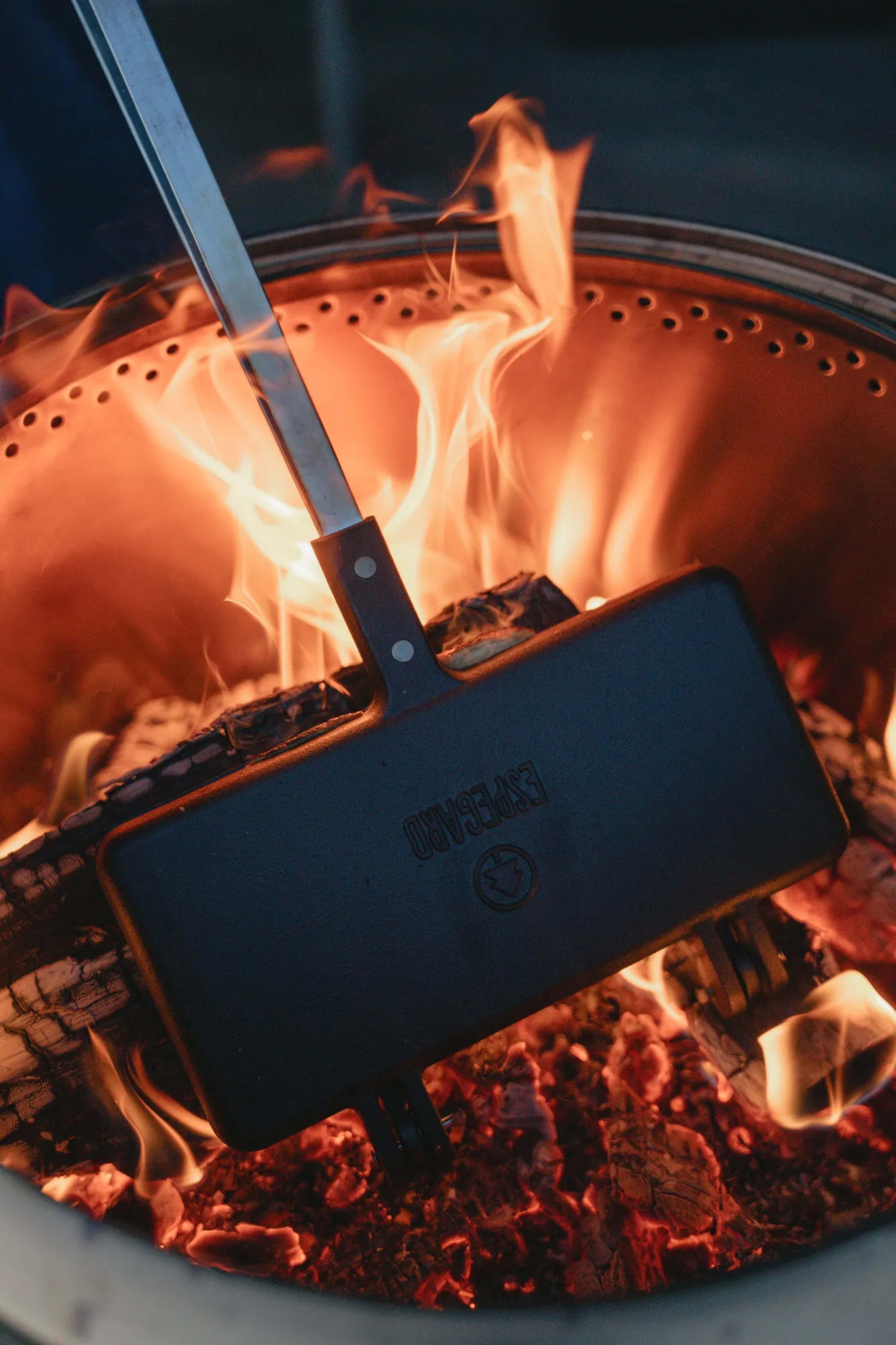 Bålbrenner Eld 50 med Grilltårn