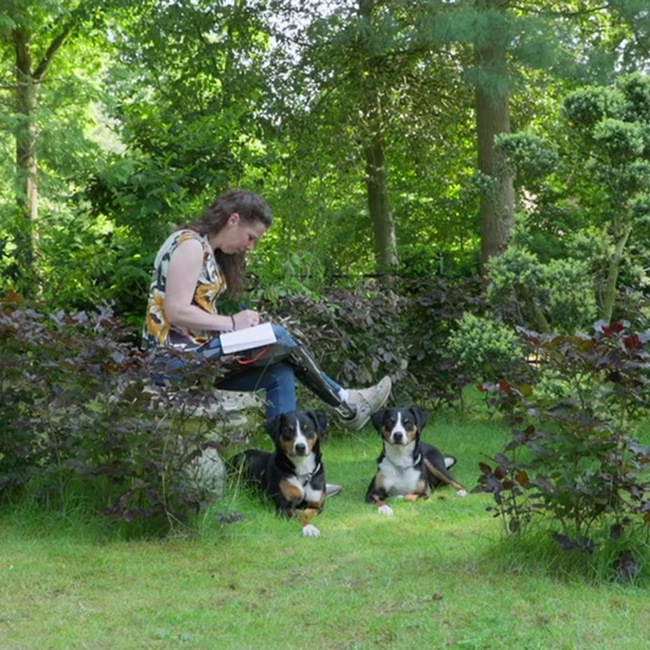 Opens video: "Denise vertelt haar verhaal"