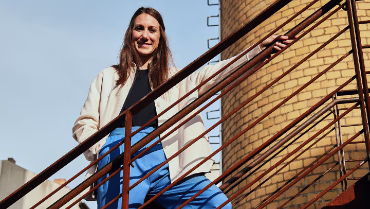 Walk more naturally with the WalkOn lateral