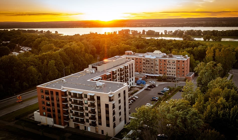 largest long term care homes in ontario