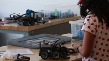 Strathcona-Tweedsmuir School Camps, Code &amp; Craft: Minecraft + Scratch Game Lab
