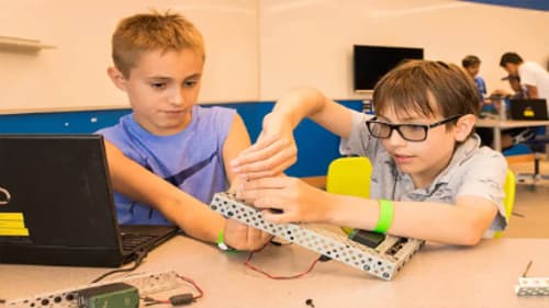 Appleby College Summer Programs, Engineering Jr. - Science and Success Camps