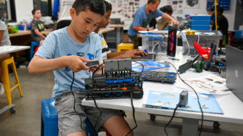 Ashbury College Summer Programs, Robotics Camp