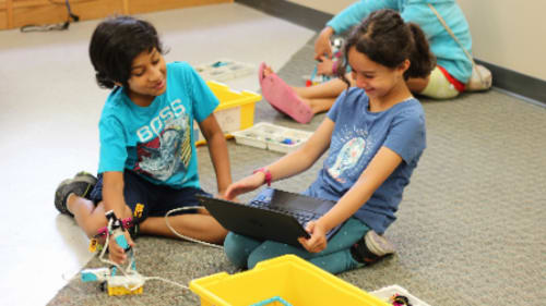 Camp KidsTown, LEGO: Builders Sports & Games - Milton