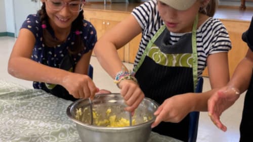 COOKSMART, Holiday Baking Classes