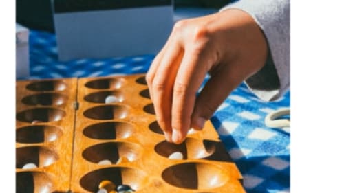 Neilson Park Creative Centre, Filipino Sungka Game Board Family Workshop