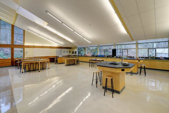 Queen Margaret's School - Squire Science Lab 