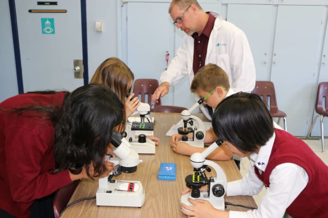 Kendellhurst Academy - Science facilities 1 