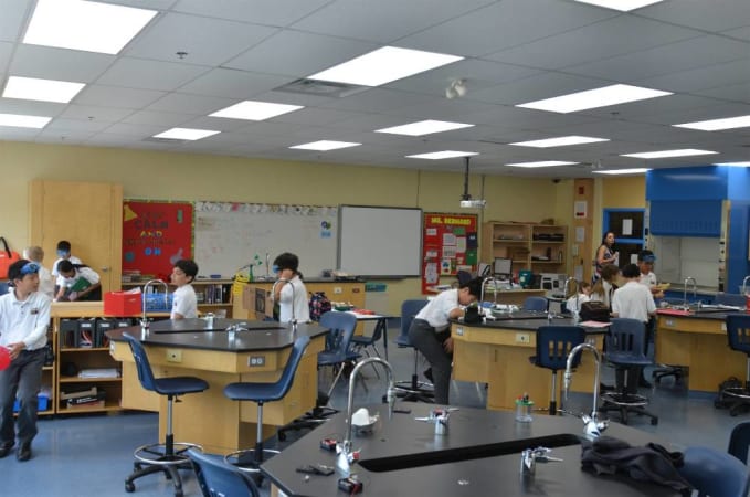 Richmond Hill Montessori Private School - RHMS Senior Science Lab 