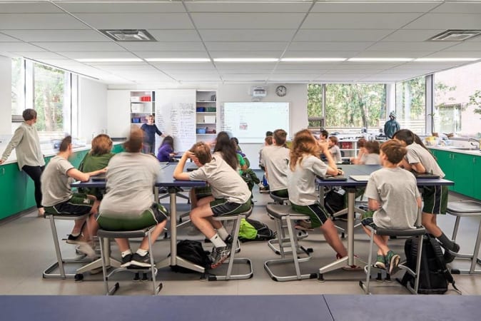 Montcrest School - Webster Family Science Lab & Project Room 