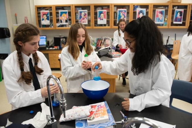 Sacred Heart School of Halifax - Science facilities 1 