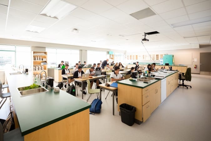 St. John's-Ravenscourt School - Science facilities 1 