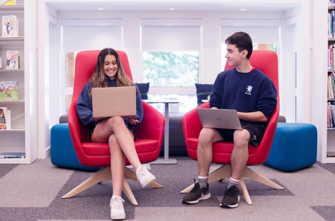 Glenlyon Norfolk School - David Graham Learning Commons 