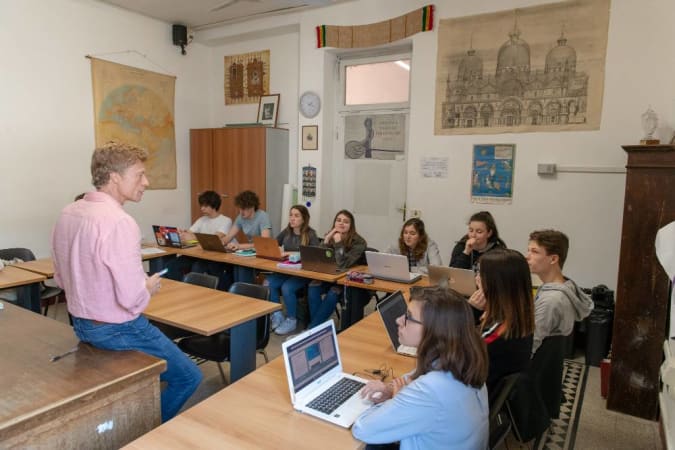 St. Stephen's School, Rome - Classrooms1 