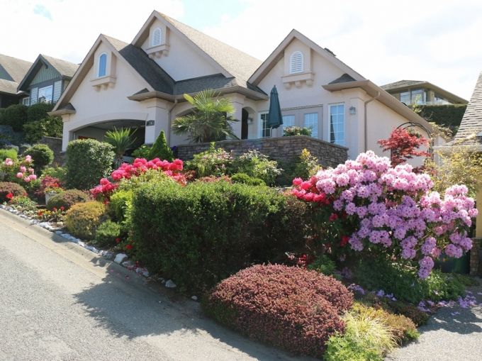 Arbutus Ridge by the Sea Cobble Hill Retirement Community