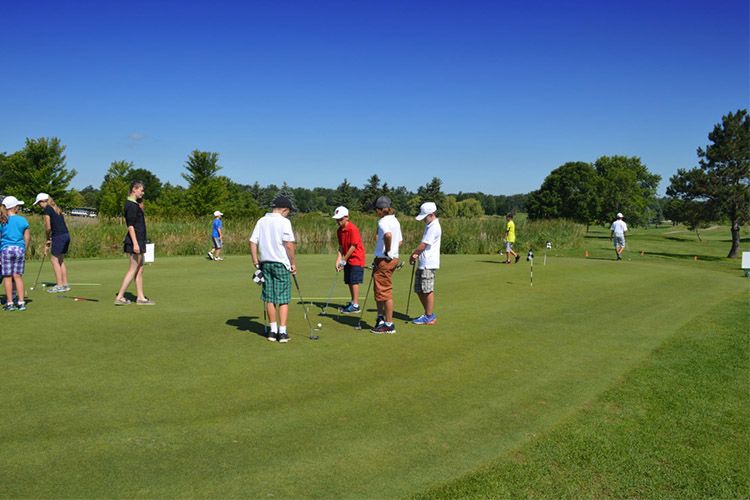 Cardinal Golf Club’s Junior Camps King Golf